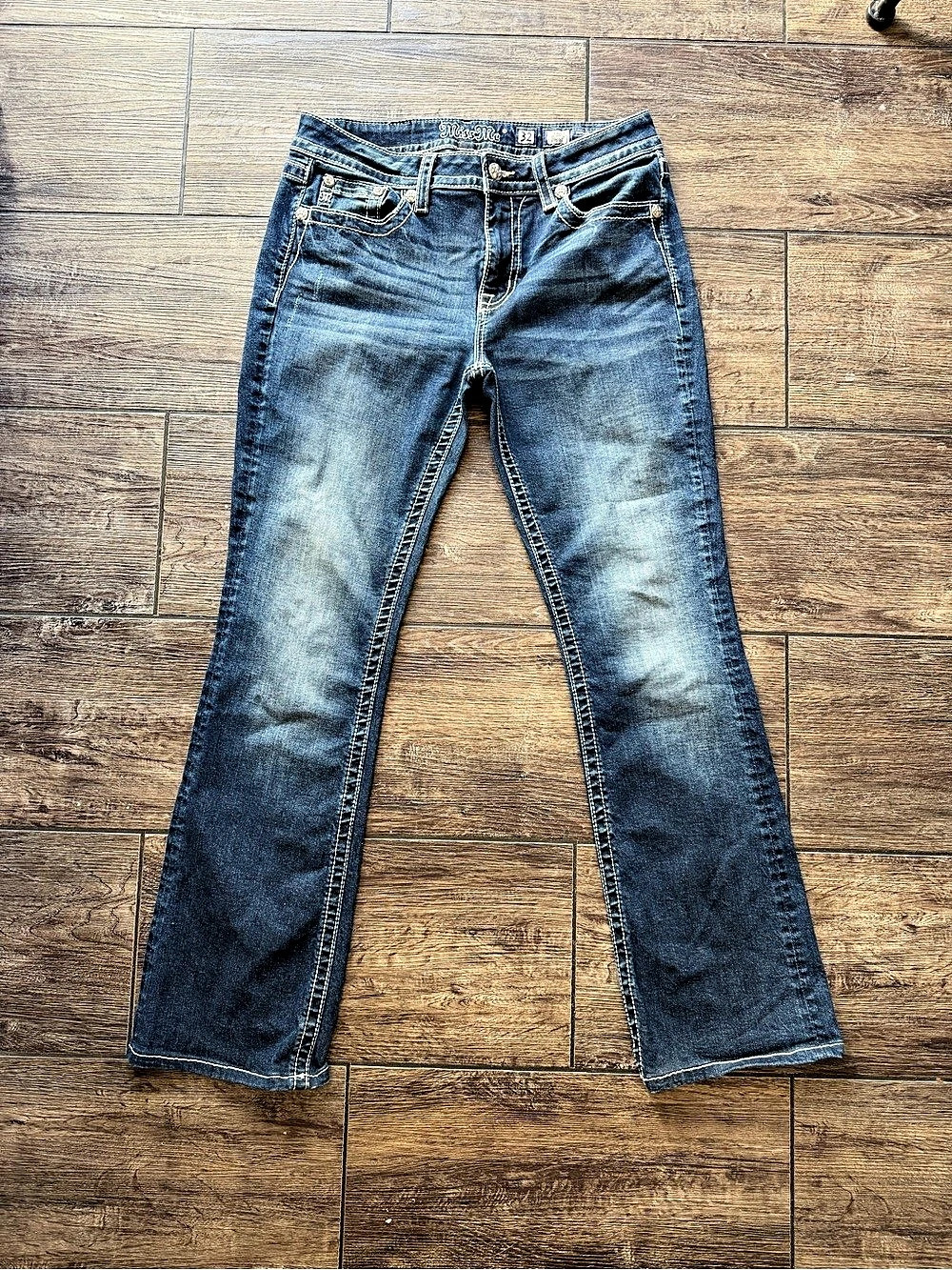 Miss Me Chloe Boot Cut Mid Rise Embroidered Embellished Jeans Size 32